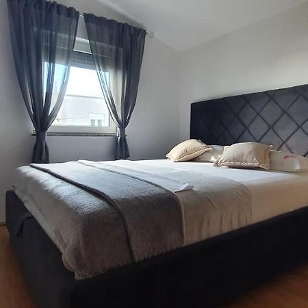 Apartments Kolak Рогозница Экстерьер фото