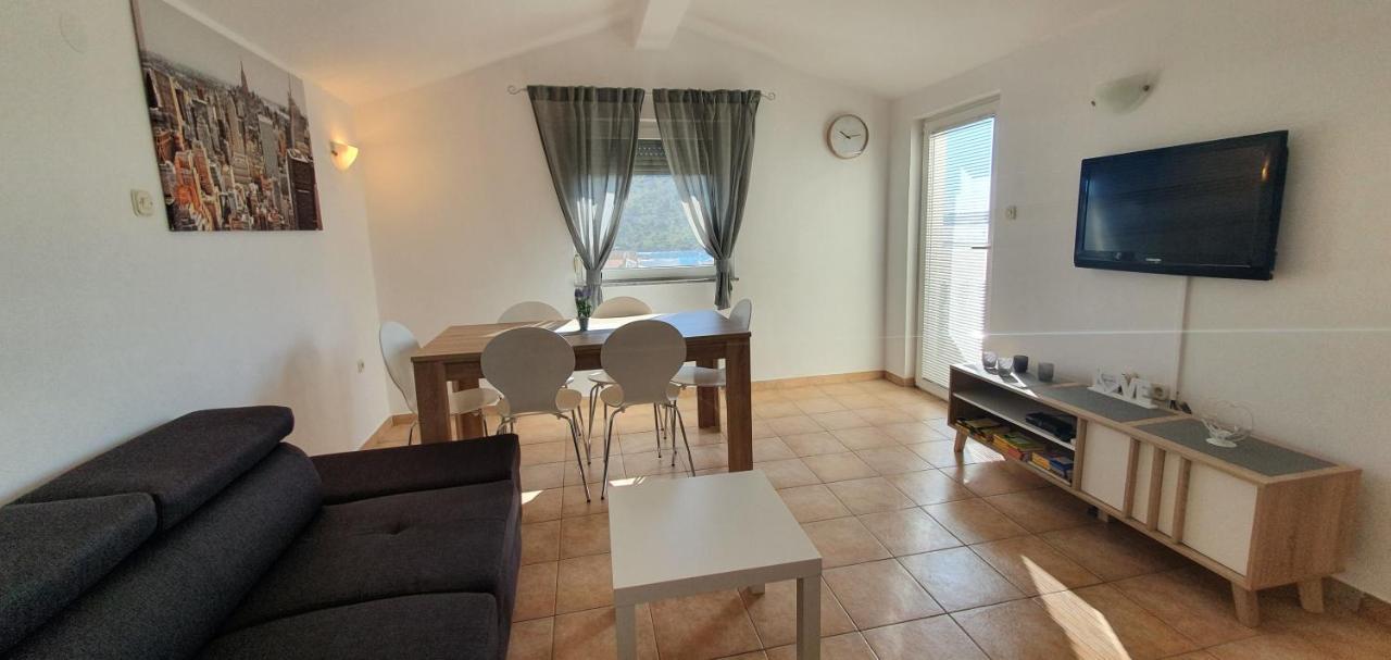 Apartments Kolak Рогозница Экстерьер фото